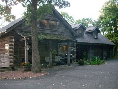 3297 North Rd, Blue Mounds, WI, 53517