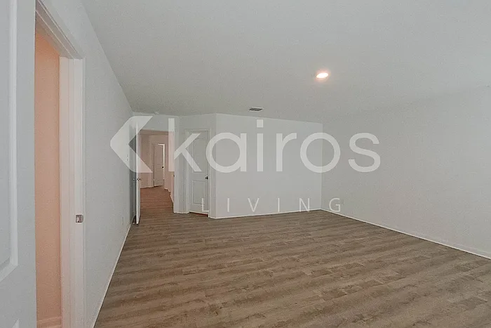 962 Shady Brk — Photo 14