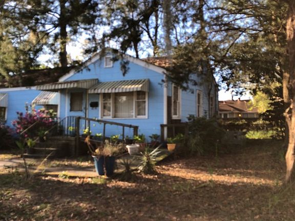2nd image of 2411 Louisiana Ave