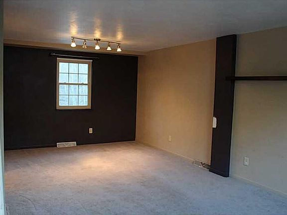 2nd image of 221 Valley Stream Dr