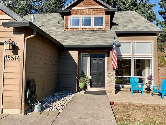 2nd image of 15514 NE 13th Way