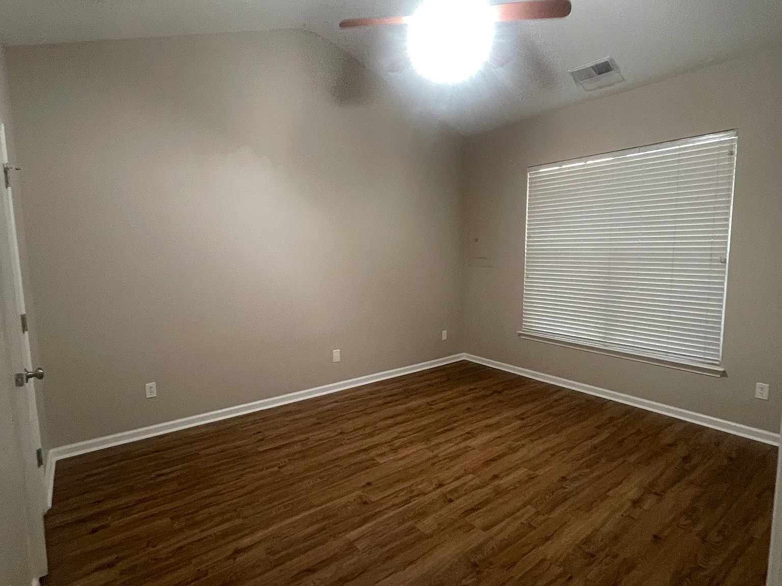 3 bed, 1794 sqft, $2,350 — Photo 4