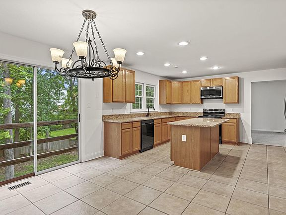 5th image of 31 Puri Ln