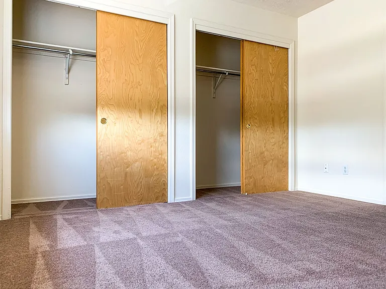 924 Valencia Dr SE — Photo 22
