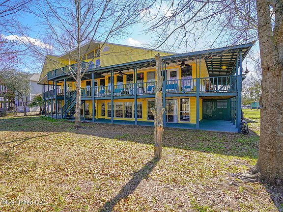 4th image of 6132 Shawnee St