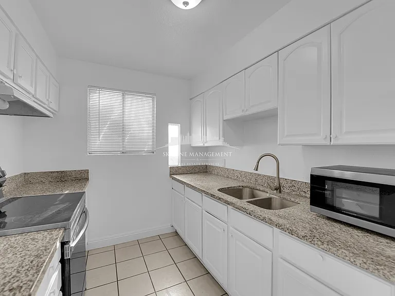 1308 N 22nd St #1 — Photo 7