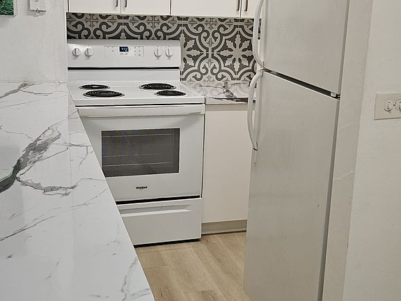 3rd image of 8841 W Flagler St APT 305