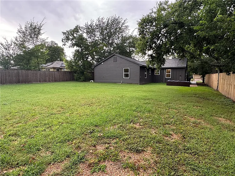 727 Mary Lake Dr — Photo 30