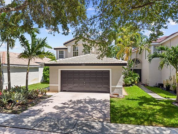 3rd image of 17957 SW 30th Ct
