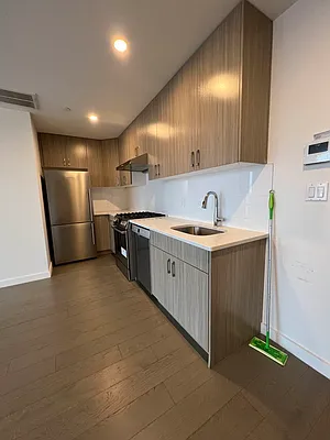 Rented by E Realty International Corp | media 12