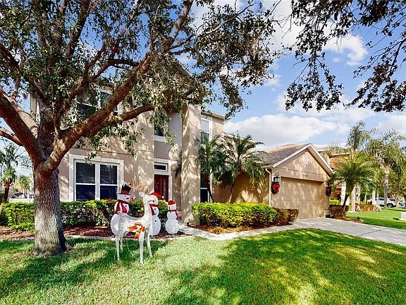 3rd image of 15433 Pebble Ridge St