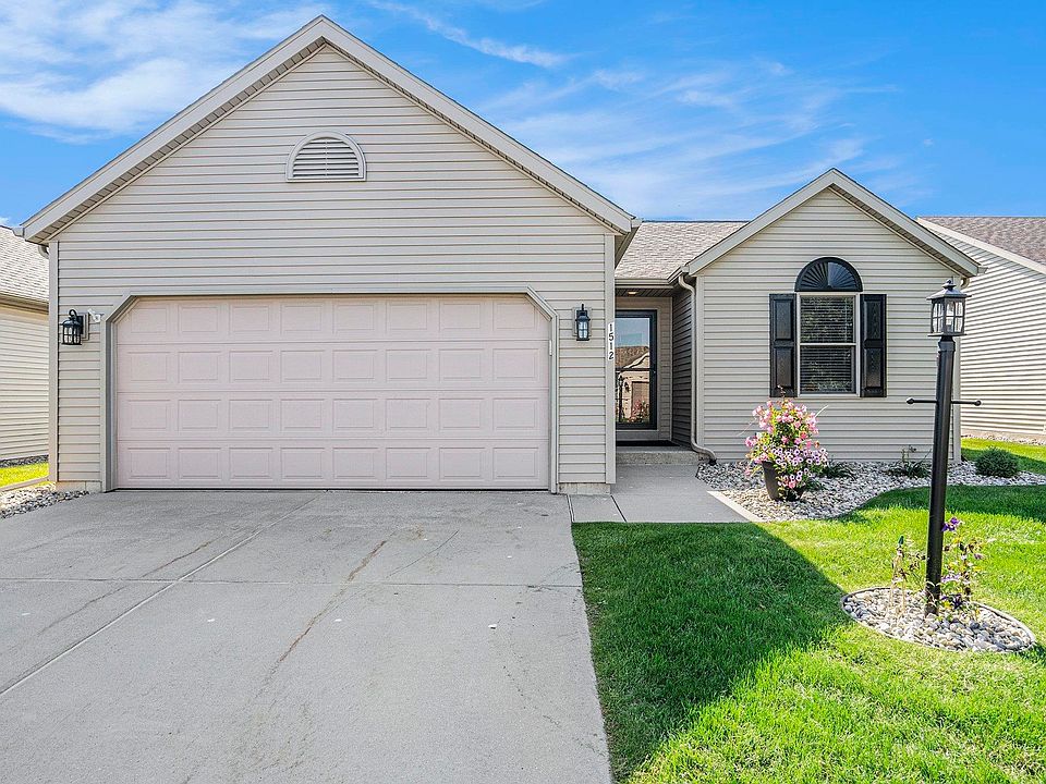 1st image of 1512 Clover Creek Ln