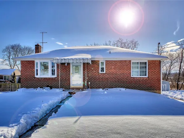 11480 Dennis Cir, North Huntingdon, PA 15642