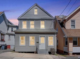 59 Park Ter, West Orange, NJ 07052