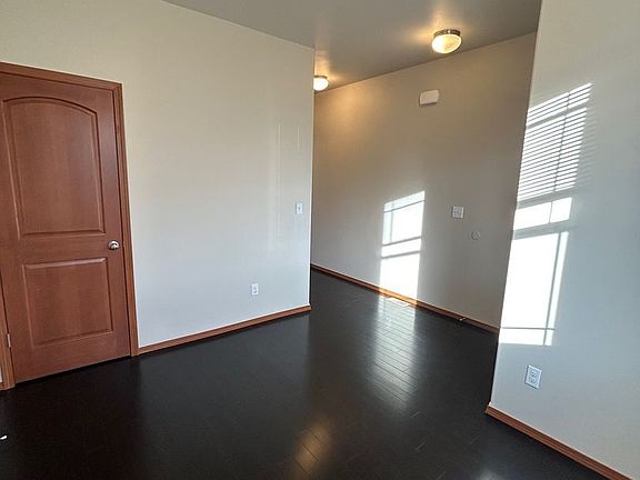 5th image of 8230 85th Ave NE