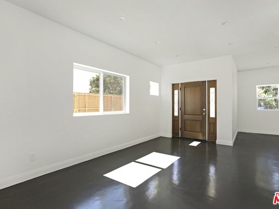 4th image of 511 Belmont Ave
