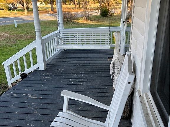 4th image of 18719 James River Dr