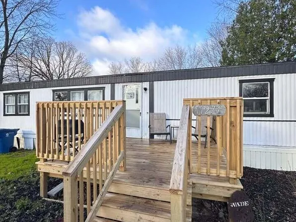 11274 Ann St SE, Lowell, MI 49331