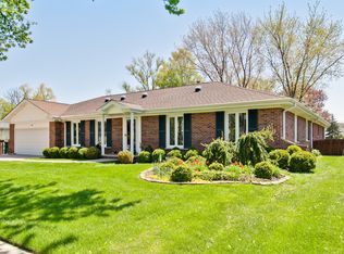 3441 Prestwick Ln, Northbrook, IL