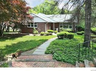 88 Spook Rock Rd, Suffern, NY 10901