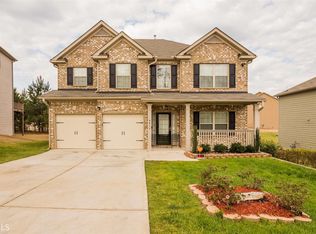 6617 Oak Hill Pass, Fairburn, GA 30213