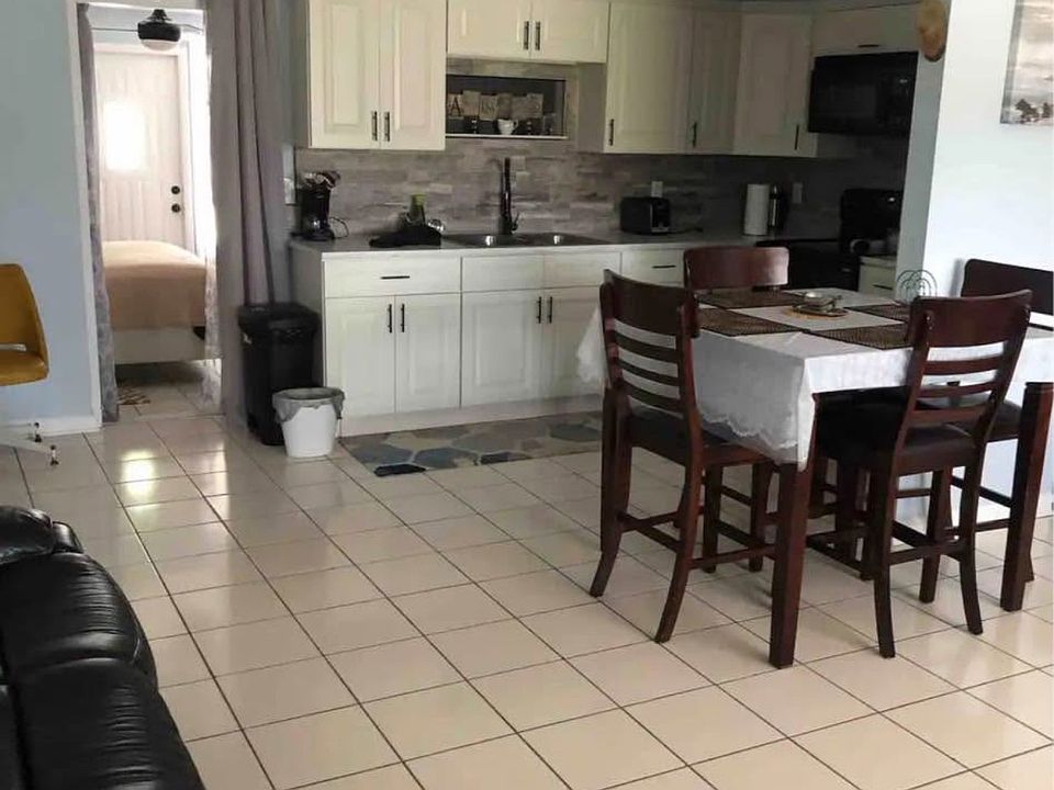 1st image of 334 San Lorenzo Ave