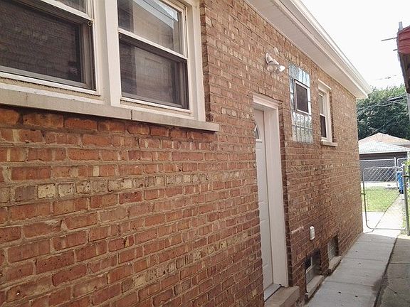 3rd image of 8910 S Phillips Ave
