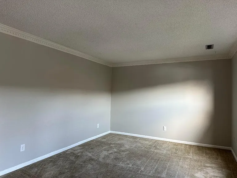 4054 Thomas Jefferson Dr — Photo 9