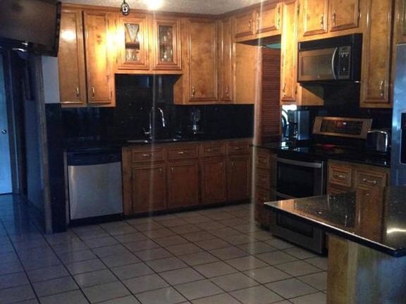3rd image of 4821 Prinston Dr