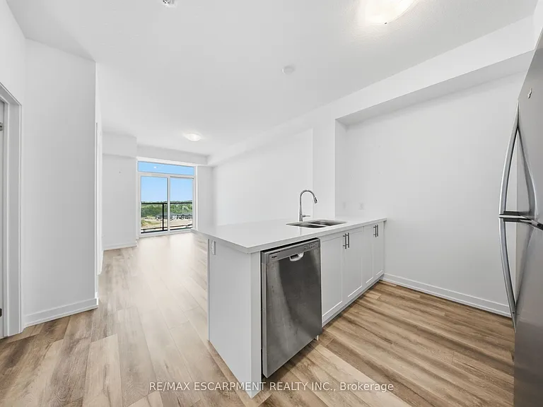 470 Dundas St E #1107 — Photo 9