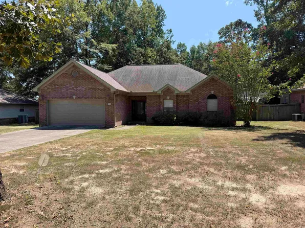 806 Semora Rd, White Hall, AR 71602