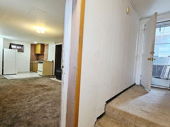 3rd image of 334 Saint Patrick St #1/2