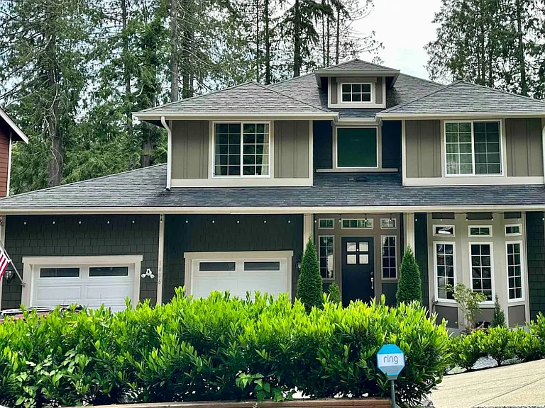 1406 Lake Roesiger Dr — Photo 1