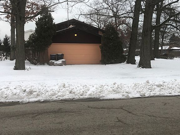 5th image of 2736 Hyde Park Ave