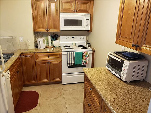 5th image of 715 Lori Dr APT 316