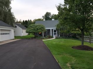 8954 Avery Rd, Broadview Heights, OH 44147