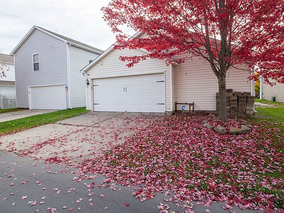 3rd image of 12210 Lindley Dr