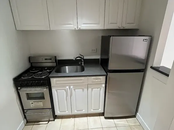 312 E 85th St APT 3a, New York, NY 10028