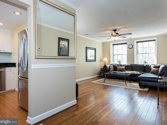 3rd image of 2883 S Abingdon St APT C1