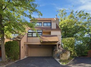 19 John Bean Court, Port Washington, NY 11050