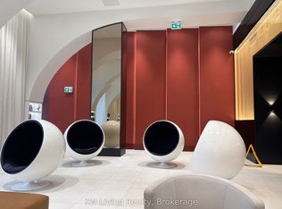 2033 Kennedy Rd #1810, Toronto, ON M1T0B9