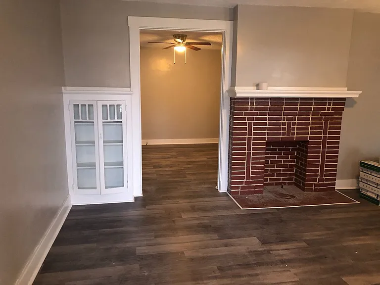 6121 Saint Marie St — Photo 3