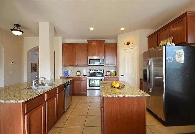 1st image of 1302 Fox Glen Trl
