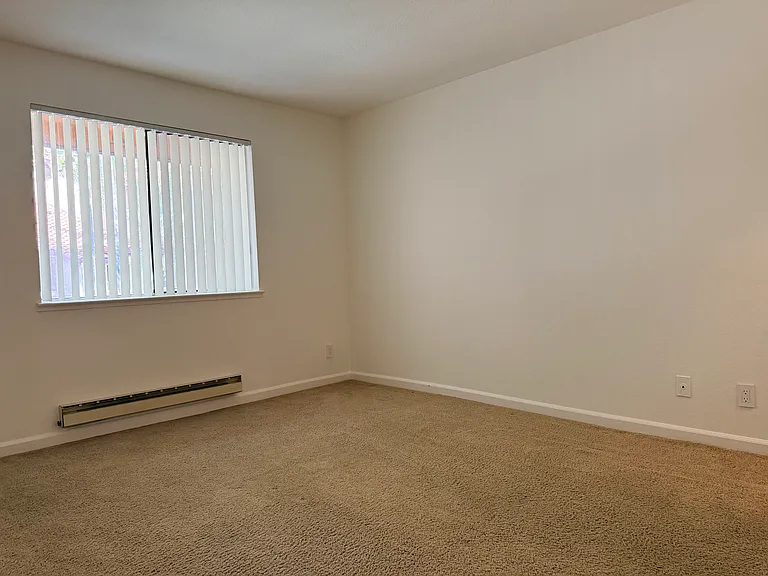 2250 Monroe St #280 — Photo 13
