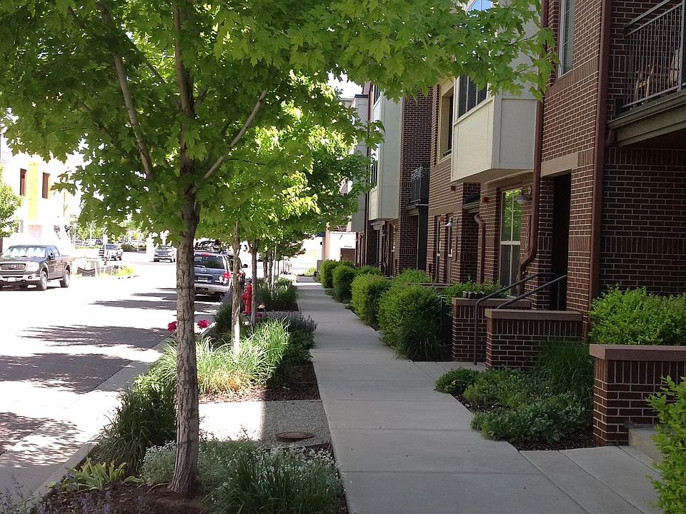 Entry on Reed Ct