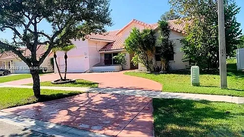 16373 NW 16th St Photo 1