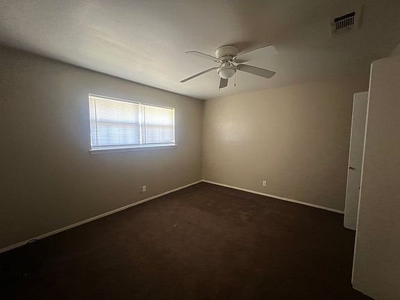 2nd image of 138 Topeka Dr #138