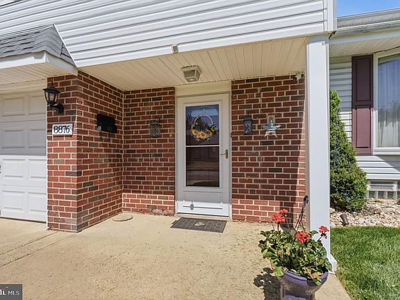 3rd image of 8876 Rising Sun Ave