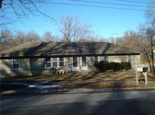 8704 W 48th Ter, Merriam, KS 66203