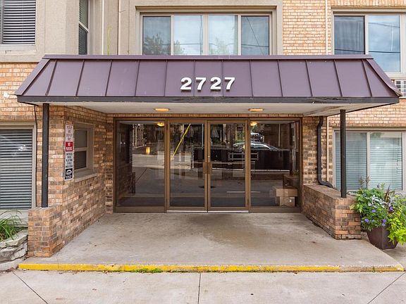4th image of 2727 43rd St W #412